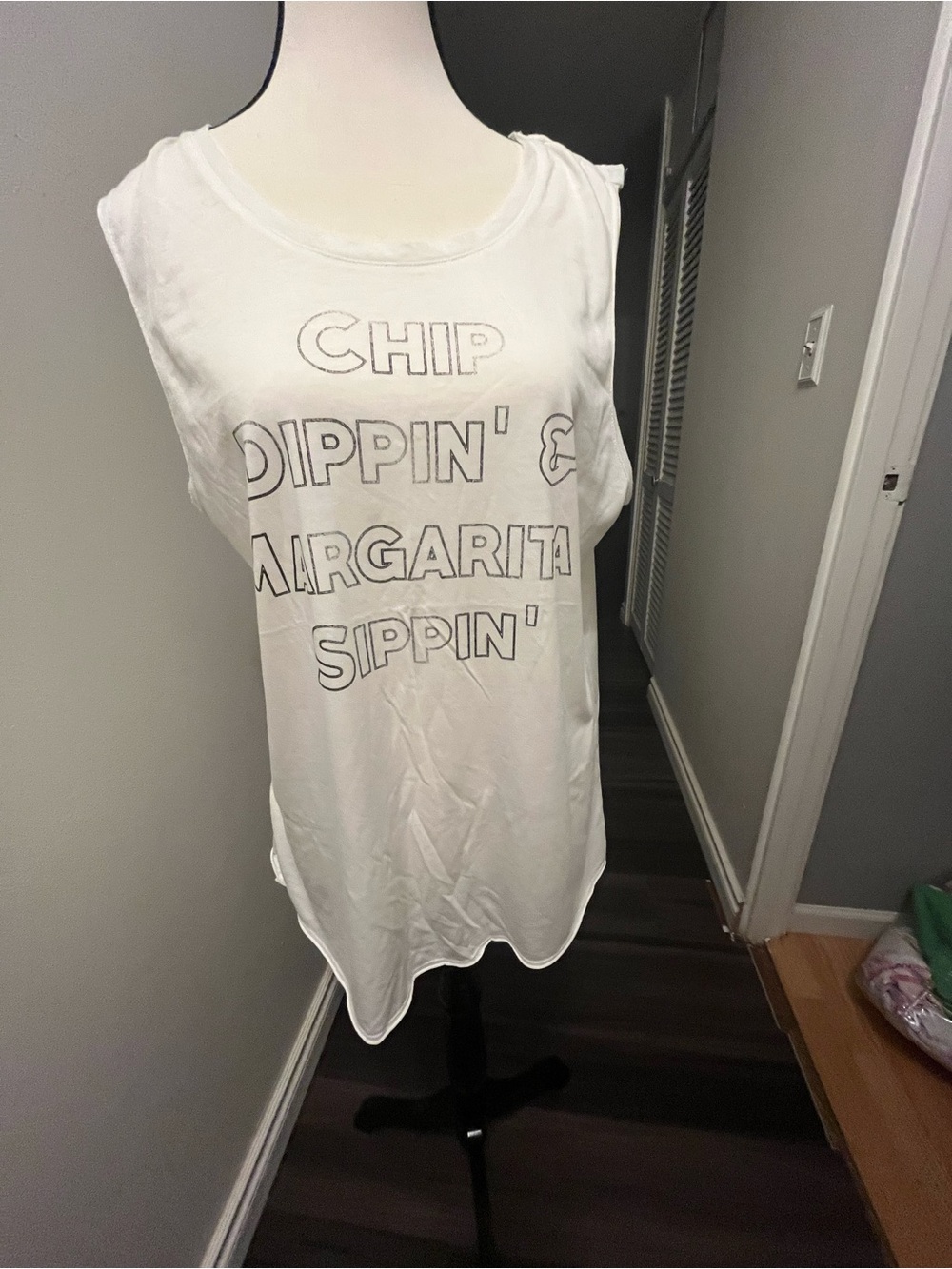 White Graphic Muscle Tee - Chip Dippin' & Margarita Sippin'